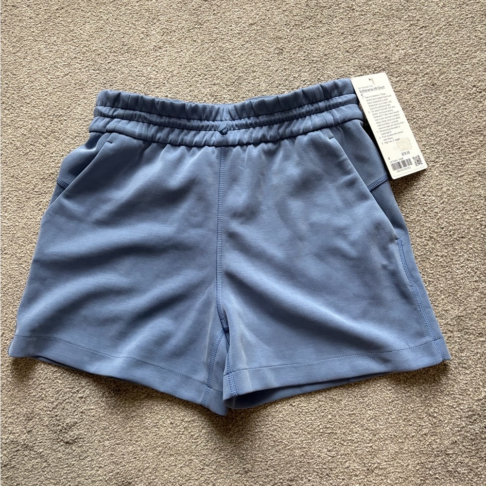 NWT - Lululemon Softstreme HR Short - 4” - Oasis Blue - size 4